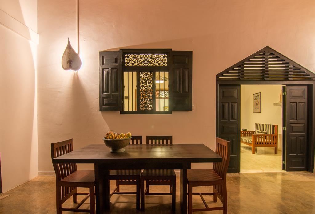 Blue Parrot Beach Villa Ambalangoda  Eksteriør billede