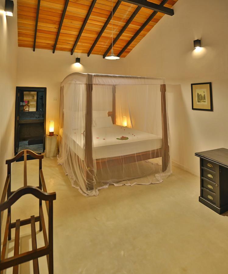 Blue Parrot Beach Villa Ambalangoda  Eksteriør billede